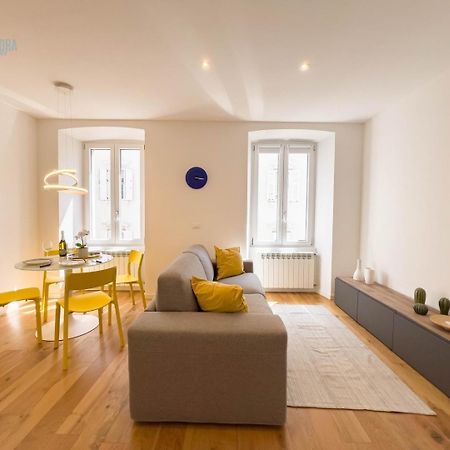 Cassa Di Risparmio 11 Tirabora Short Rent Trieste Exterior foto