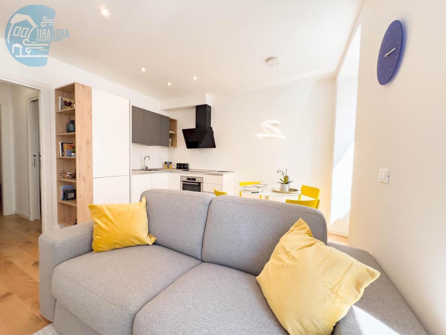 Cassa Di Risparmio 11 Tirabora Short Rent Trieste Exterior foto