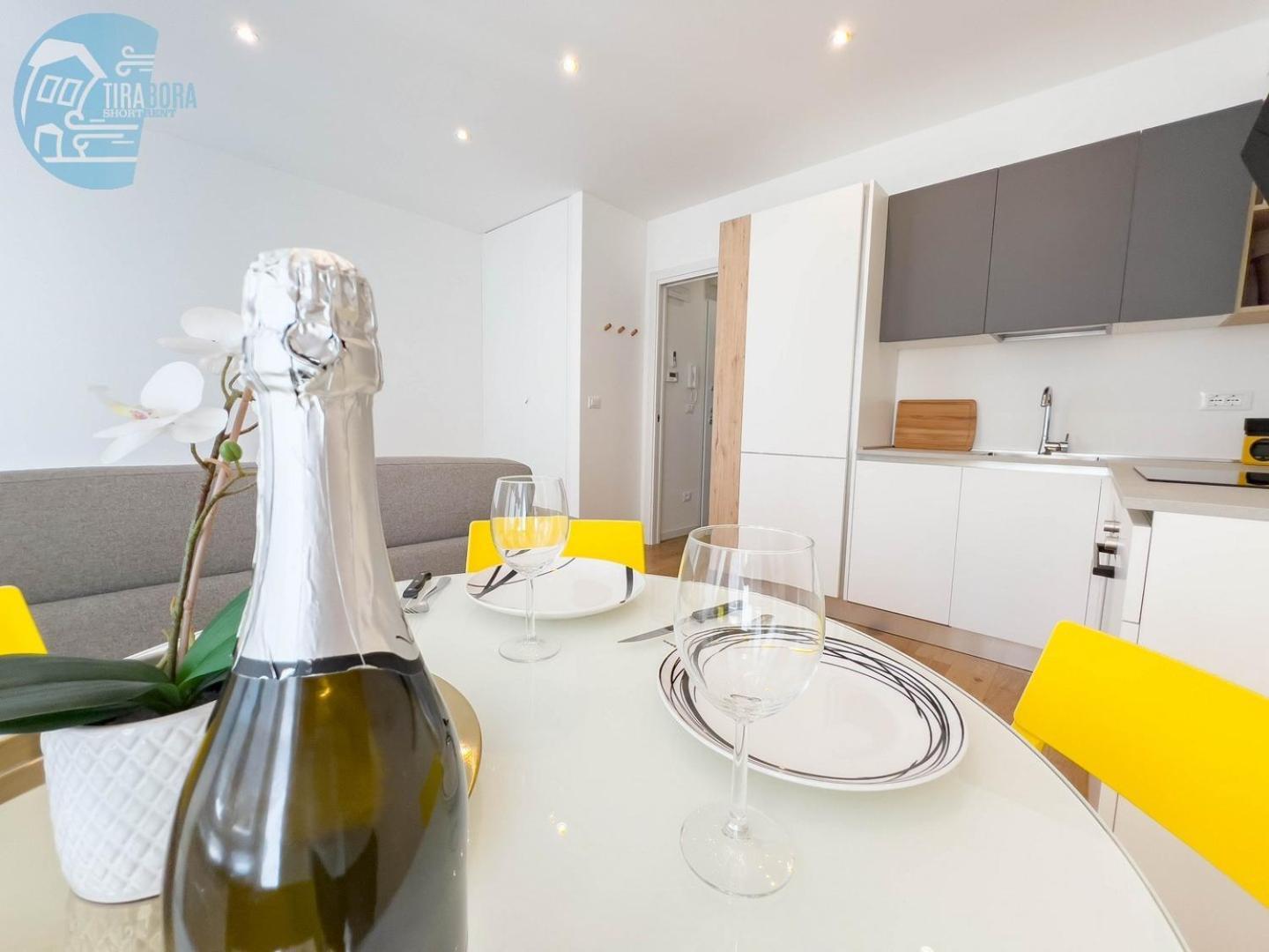 Cassa Di Risparmio 11 Tirabora Short Rent Trieste Exterior foto